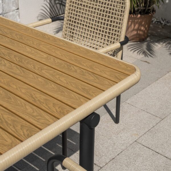Sierra Outdoor Dining Table with 6 Newport Outdoor Chairs